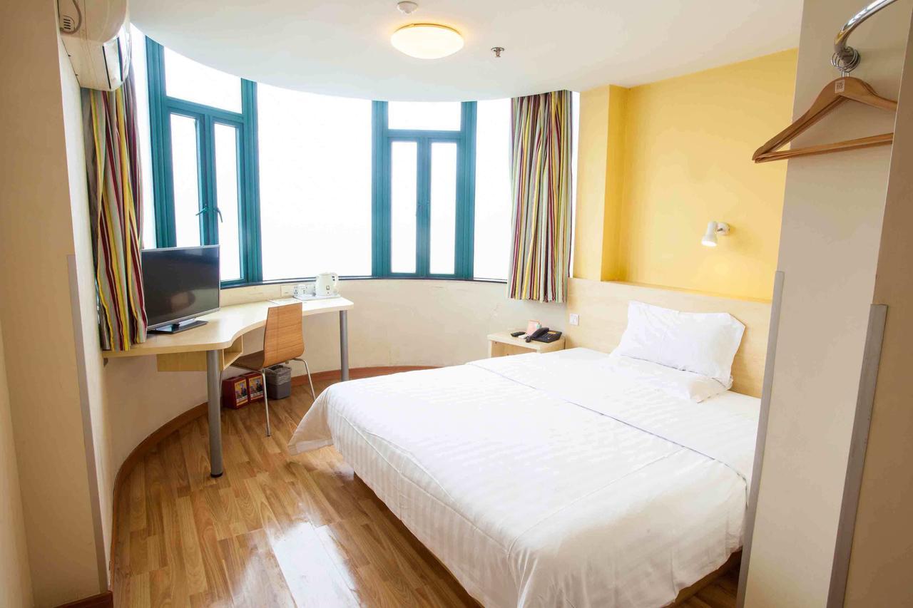 7Days Inn Dongguan Conference & Exhibition Center Camera foto