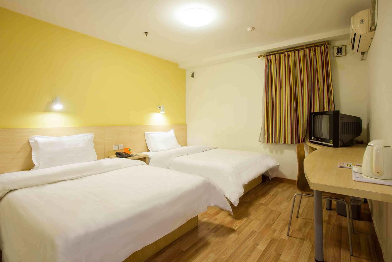 7Days Inn Dongguan Conference & Exhibition Center Camera foto