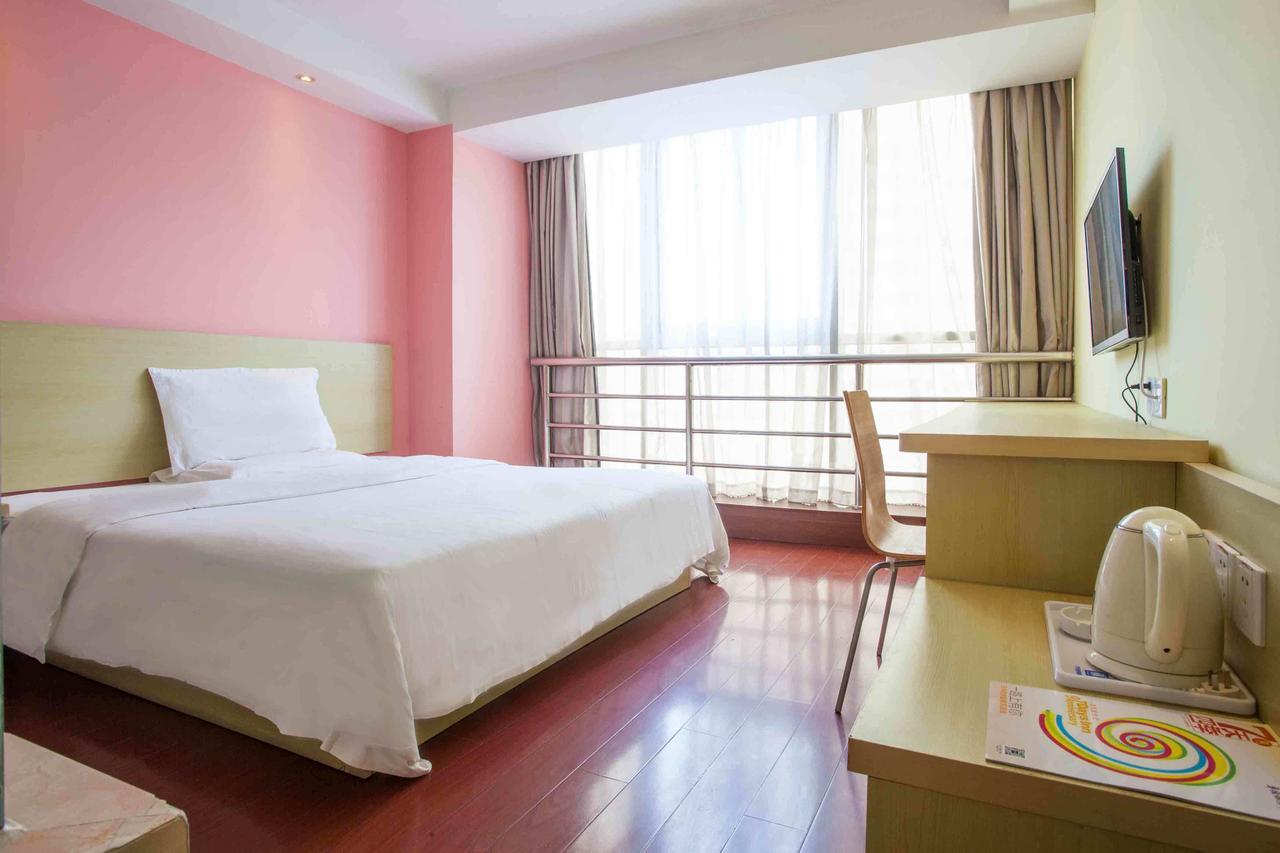 7Days Inn Dongguan Conference & Exhibition Center Camera foto